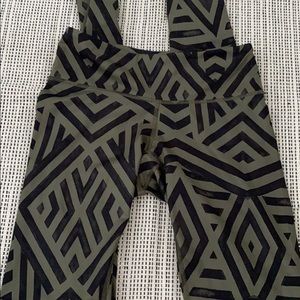 Pattern size 4 lululemon leggings